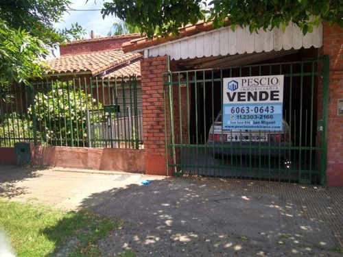 Imagen 2 de 2 de Excelente Casa A La Venta En San Miguel En Barrio Balsareti