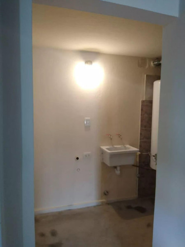 Casa En Venta - 2 Dormitorios 2 Baños - Cochera - 425mts2 - Pilar