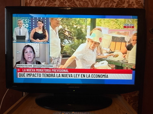 Imagen 5 de 6 de Tv Philco Pl3219 Lcd Hd 32 100v/240v