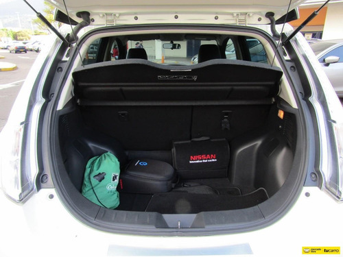 Nissan Leaf Leaf