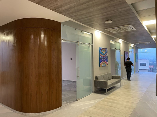 Imagen 12 de 27 de Oficinas Corporativas Nuevas Y Modernas