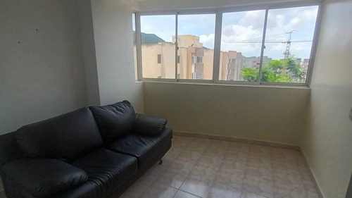 Douglas Rivero Alquila Apto En Puerta Real Dr