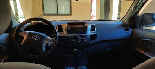 Toyota Hilux 2.5 Cd Dx Pack 120cv 4x2 - H3 2015