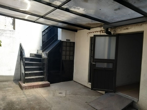 Imagen 12 de 14 de Casa Para Oficinas En Venta / Adolfo Prieto