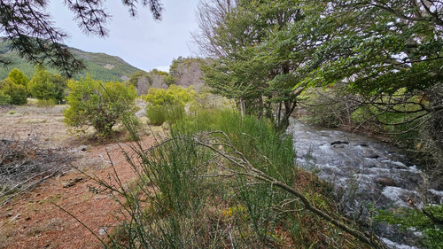 Terreno Lote Comercial Con Costa De Arroyo En Venta En Villa Lago Meliquina, Neuquén, Patagonia Argentina