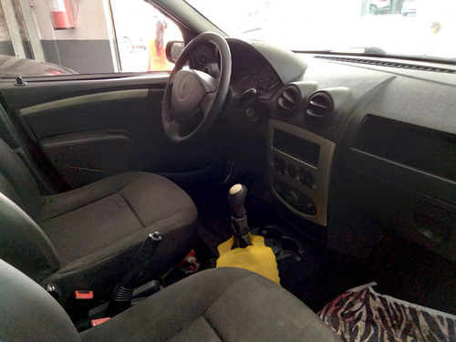 Renault Logan Expression 1.0 Flex Completo
