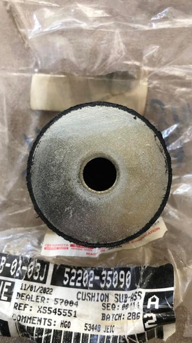 Buje Cabina Soporte Hule Del Toyota Fj 2014 52202-35090