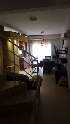 Imagen 3 de 12 de Departamento 3 Ambientes En Sáenz Peña C/terraza Y Parrilla Permuta Menor Valor