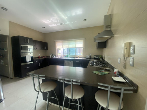 Imagen 10 de 26 de Casa En Venta En Vista Hermosa, Cuernavaca, Residencia En Exclusivo Fraccionamiento
