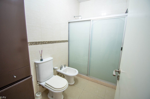 Casa En Venta En Cantegril Funes Con Piscina