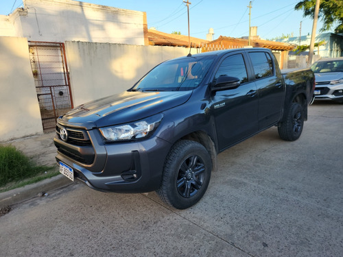 Toyota Hilux 2.8 Cd Sr 177cv 4x4