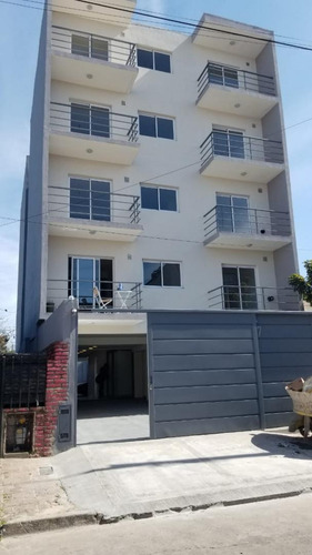 Imagen 4 de 4 de En Caseros Cocheras Cubiertas Y Descubiertas. Descubiertas Desde U$s11.000; Cubiertas Desde U$s12.000 F: 8035