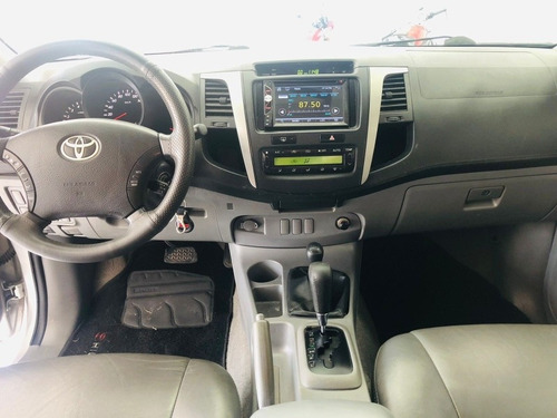 Imagem 8 de 10 de Toyota Hilux 2011 3.0 Srv Cab. Dupla 4x4 Aut. 4p