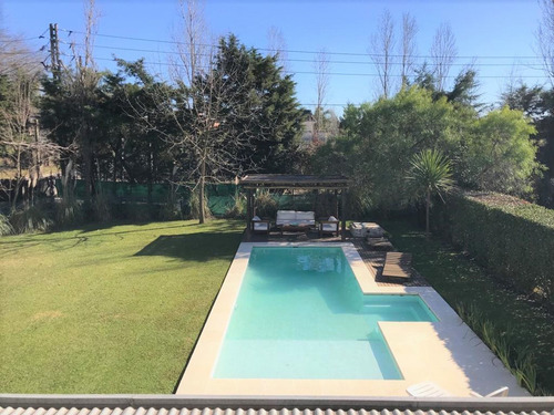Casa En Venta St Matthews Oportunidad