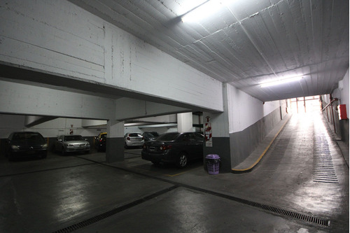 Venta Cochera Estacionamiento Chacabuco 450 Metros