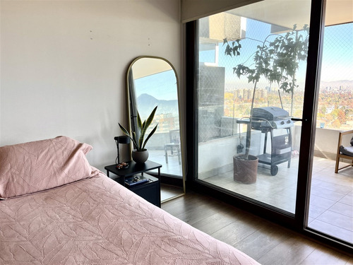 Departamento En Arriendo De 2 Dorm. En Las Condes