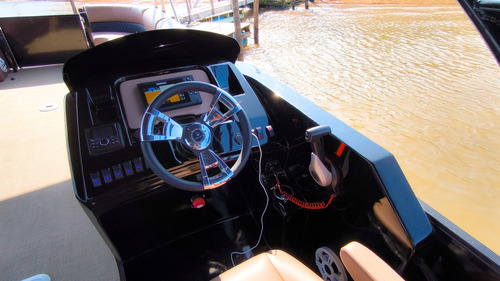 Lancha Ventura Pontoon 320 2025 Zero V-cat Vcat Fluvimar Sol