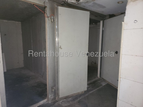 Local Comercial En Venta En Las Mercedes Terreno Caracas