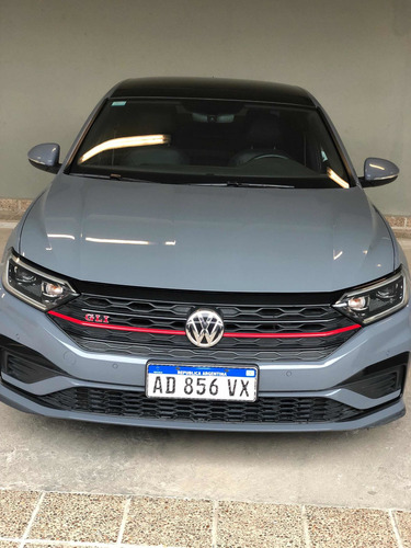 Imagen 2 de 12 de Volkswagen Vento 2019 2.0 Tsi Gli 211cv App Connect + Nav