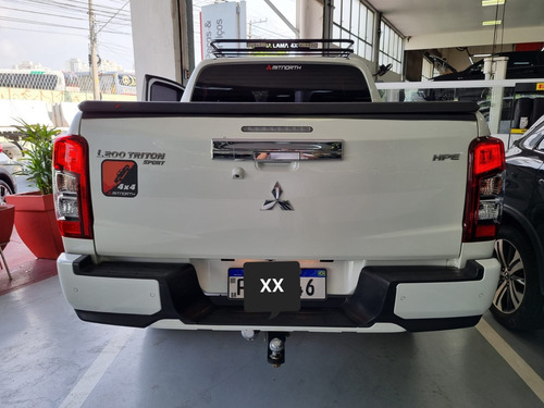 Mitsubishi L200 2.4 Triton Sport Hpe Cab. Dupla 4x4 Aut. 4p 6 marchas