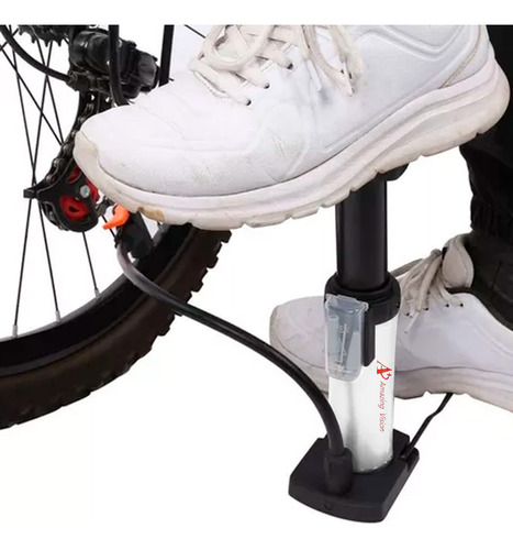 Mini Bomba Manual Con Pedal Slim Company Con Válvulas Para Inflar Cama Inflable Pelota De Playa Balón Neumático De Bici Multifuncional Color Blanco