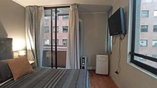 Estudio Con Estacionamiento En Arriendo En Las Condes