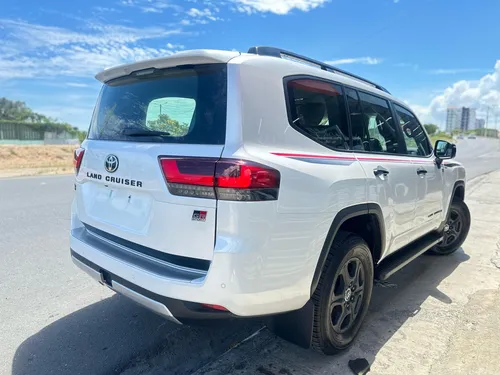 Toyota Land Cruiser 2023