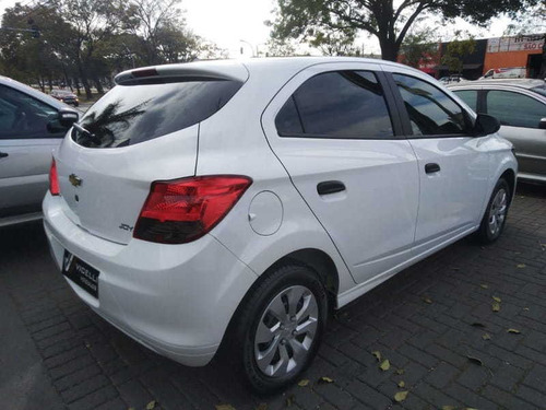 Imagem 6 de 15 de Chevrolet Onix 1.0 Mt Joy 2019