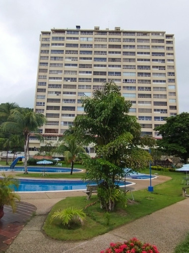Imagen 2 de 29 de La Guaira Naiguata Alquiler Vacacional Frente Al Club Puerto Azul.