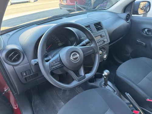 Nissan March 5p Sense L4/1.6 Aut