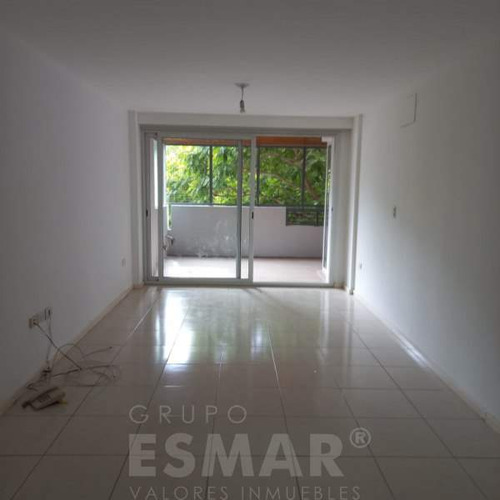 Alquiler Departamento De Tres Dormitorios, Dos Baños Y Con Cochera En Nueva Cordoba.