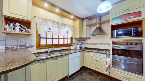 Casa Venta 4 Amb Avellaneda Parque Pileta Quincho