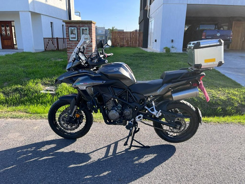 Benelli Trk 502x Con Valijas Laterales Y Top Case