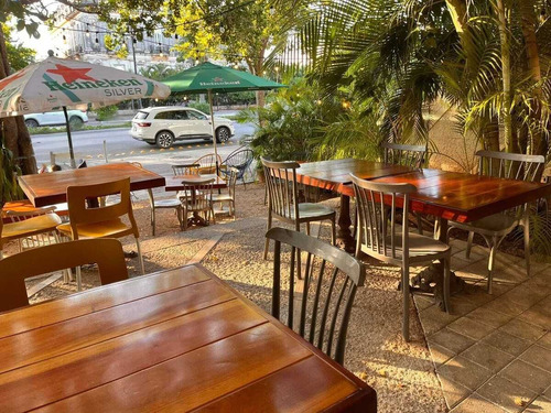 Restaurante En Traspaso Con Ubicacion Privilegiada En Merida Centro (avl-1045)