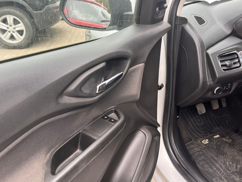 Imagen 12 de 13 de Chevrolet Prisma 1.4 Ltz Dc