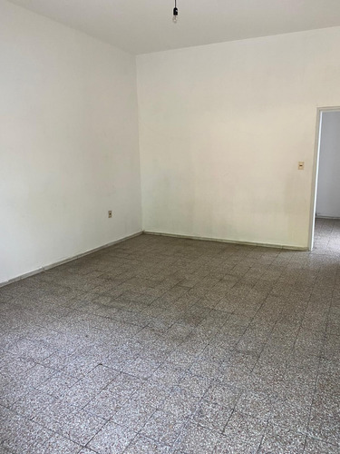 Imagen 4 de 11 de Apartamento Tipo Casa 1 Dormitorio, Sin Gastos Comunes