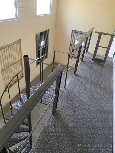 Imagen 8 de 15 de Venta / Alquiler - Excelente Galpón En Zona Industrial - Bayugar Negocios Inmobiliarios