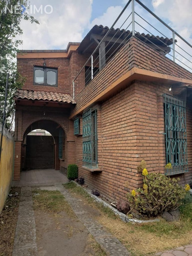 Imagen 1 de 14 de Casa En Venta En Metepec, Estado De México