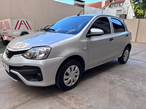 Toyota Etios 1.5 Sedan X
