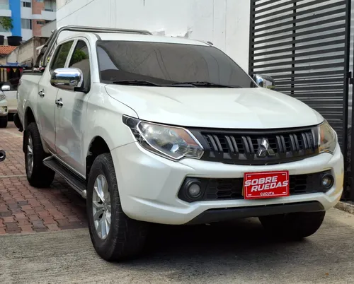Mitsubishi L200 SPORTERO 2.5 High Power
