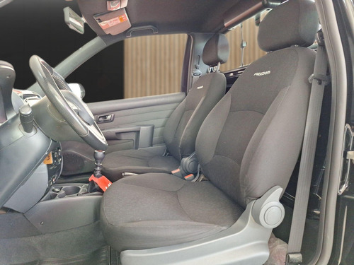 Fiat Strada Freedom 1.4 Flex 8V CS