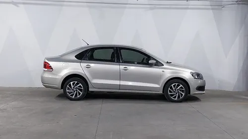 Volkswagen Vento 1.6 Active Tiptronic