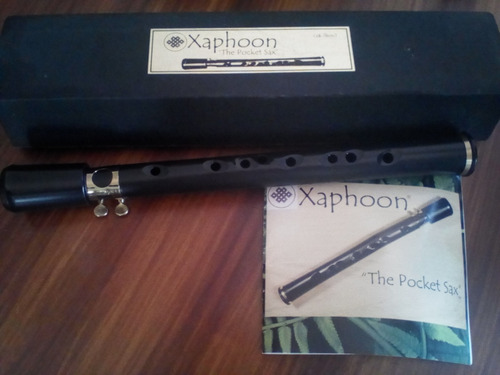 Xaphoon (instrumento De Viento) Entre Saxofon Y Clarinete