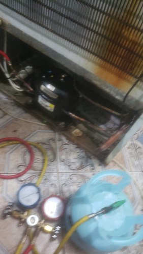 Imagen 9 de 10 de Servicio Técnico De Heladeras , Carga De Gas , Reparacion