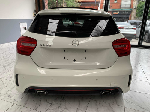 Imagen 17 de 25 de Mercedes-benz Clase A 2014 2.0 A 250 At Sport B.efficiency