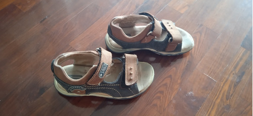 Sandalias Niño, Marca Pocholin Talla 26