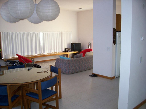 Casa En Venta 3 Dormitorios B° Villa Del Lago, Carlos Paz