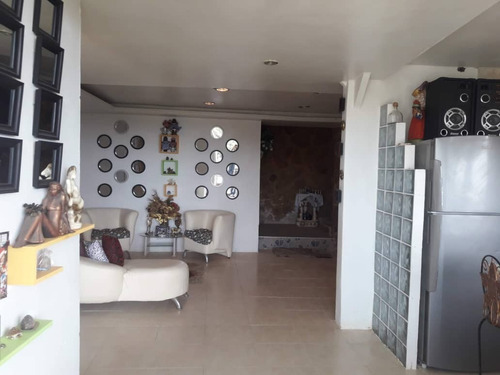 Imagen 13 de 17 de Se Vende Casa 249m2 Hoyo De La Puerta