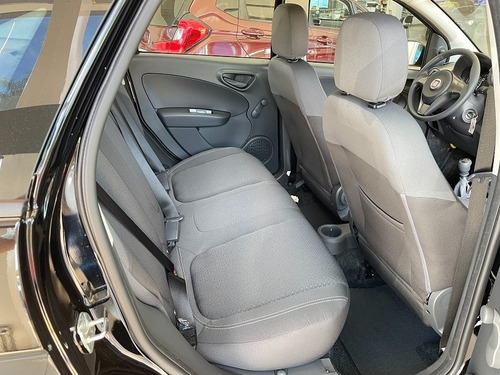 Imagem 7 de 9 de Fiat Siena Grand 1.4 Flex 4p 2021