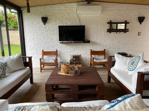 Venta Casa En Parque Miramar 3 Dormitorios